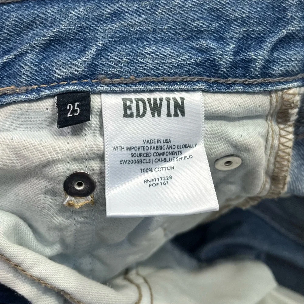 NWT Edwin CAI Classic Straight Jeans in Blue Shield Size 25
